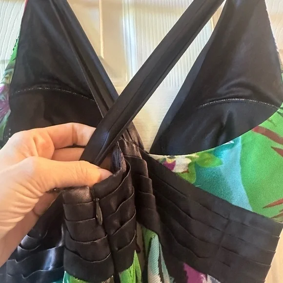 Floral Gown​​​​​ - Picture 5 of 7